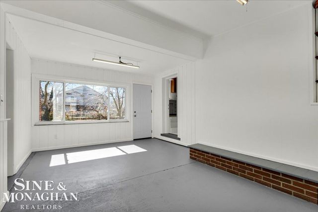 22616 Madison Street, Saint Clair Shores, MI 48081