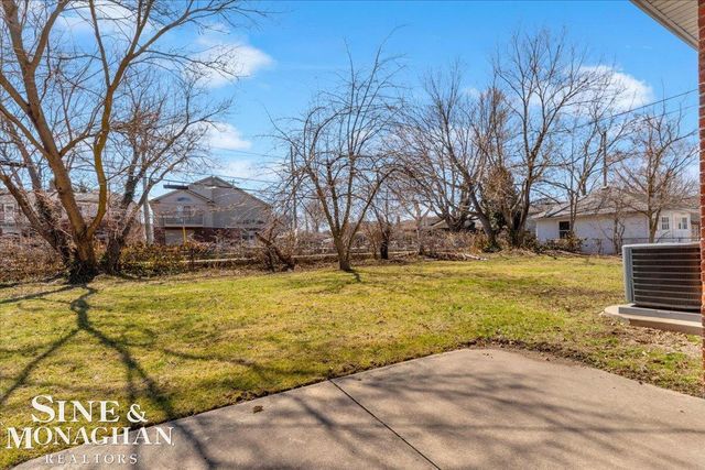 22616 Madison Street, Saint Clair Shores, MI 48081