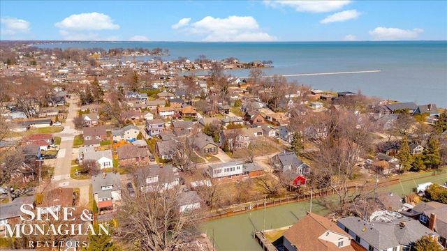 22616 Madison Street, Saint Clair Shores, MI 48081