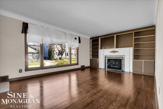 22616 Madison Street, Saint Clair Shores, MI 48081