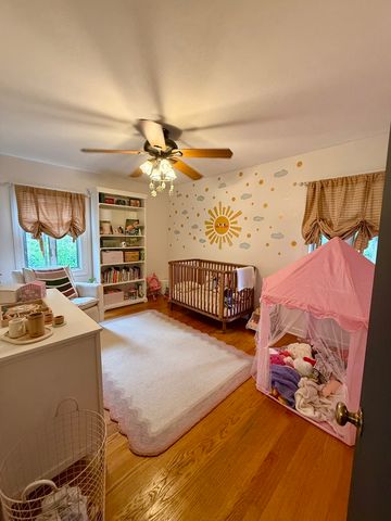 402 S Na Wa Ta Avenue, Mount Prospect, IL 60056