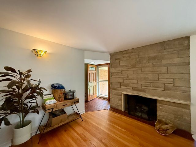 402 S Na Wa Ta Avenue, Mount Prospect, IL 60056