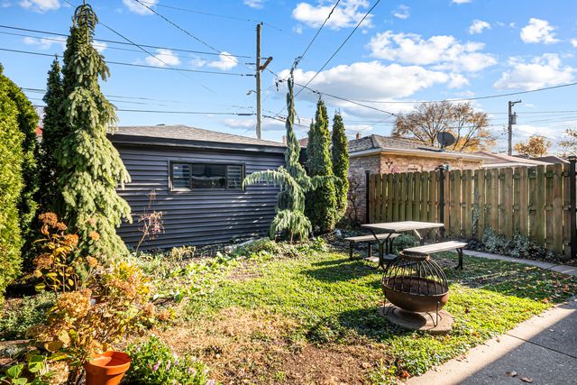 1613 S 51st Court, Cicero, IL 60804