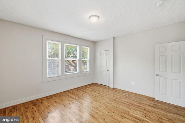 1103 QUEEN ST NE, Washington, DC 20002