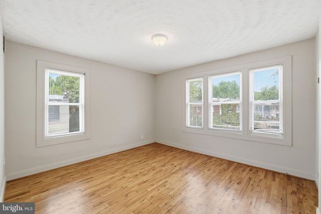 1103 QUEEN ST NE, Washington, DC 20002