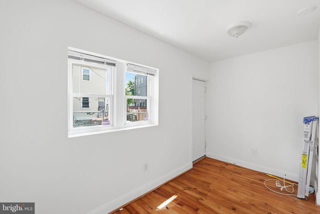 1103 QUEEN ST NE, Washington, DC 20002