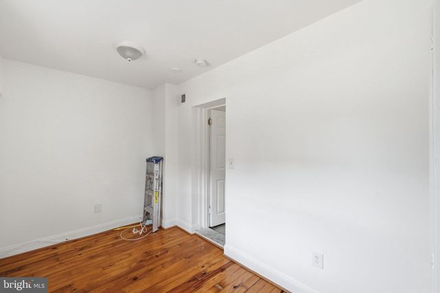 1103 QUEEN ST NE, Washington, DC 20002