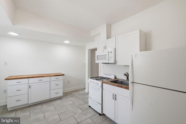 1103 QUEEN ST NE, Washington, DC 20002