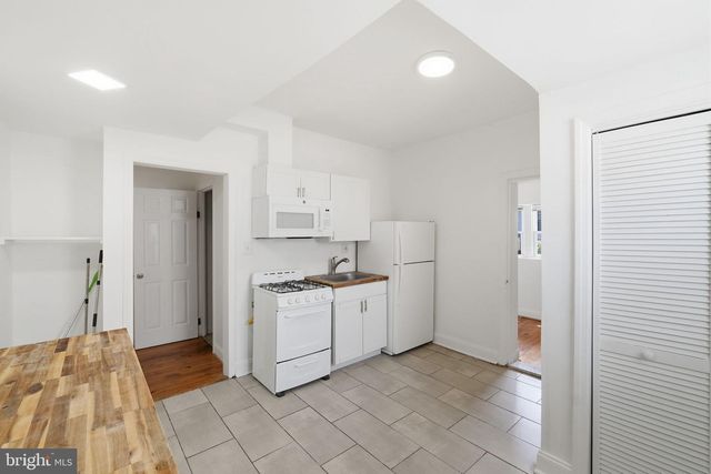 1103 QUEEN ST NE, Washington, DC 20002
