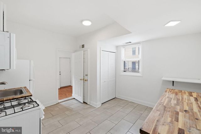 1103 QUEEN ST NE, Washington, DC 20002