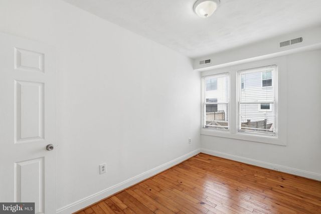 1103 QUEEN ST NE, Washington, DC 20002