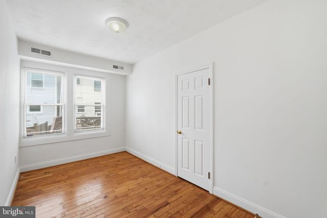 1103 QUEEN ST NE, Washington, DC 20002