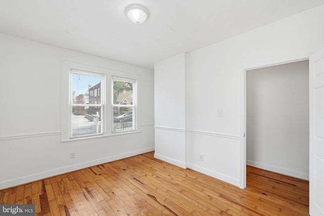1103 QUEEN ST NE, Washington, DC 20002