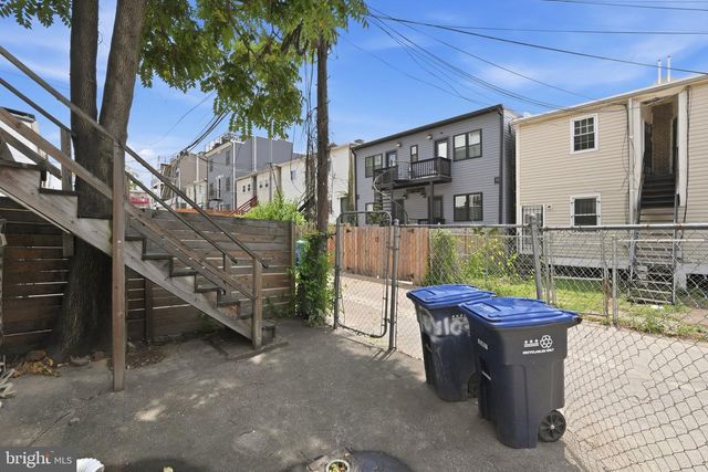 1103 QUEEN ST NE, Washington, DC 20002