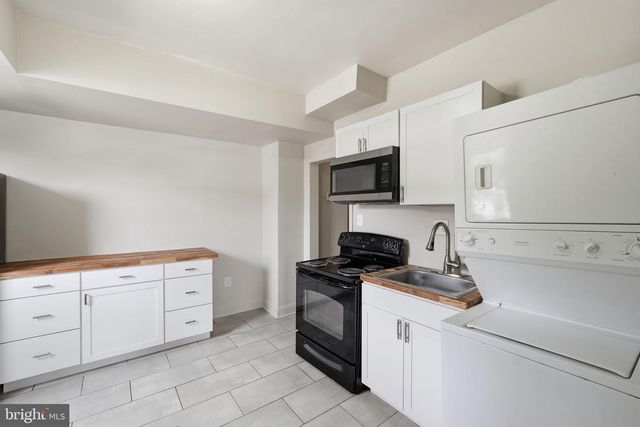 1103 QUEEN ST NE, Washington, DC 20002