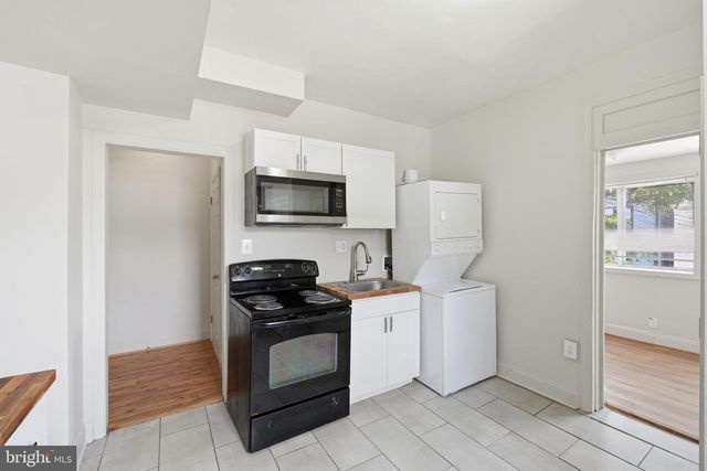 1103 QUEEN ST NE, Washington, DC 20002