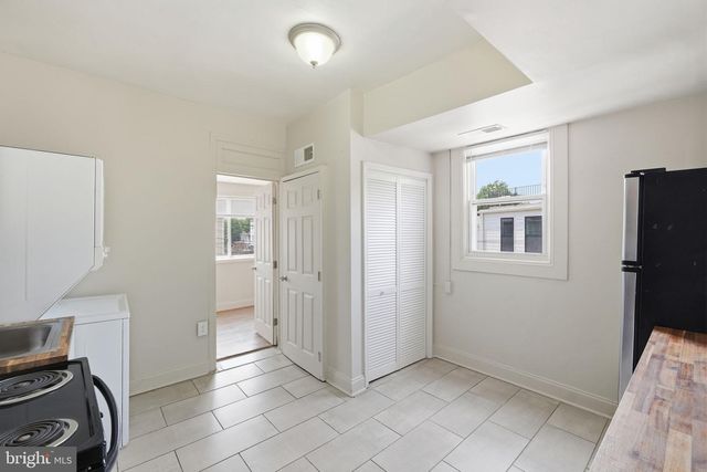 1103 QUEEN ST NE, Washington, DC 20002