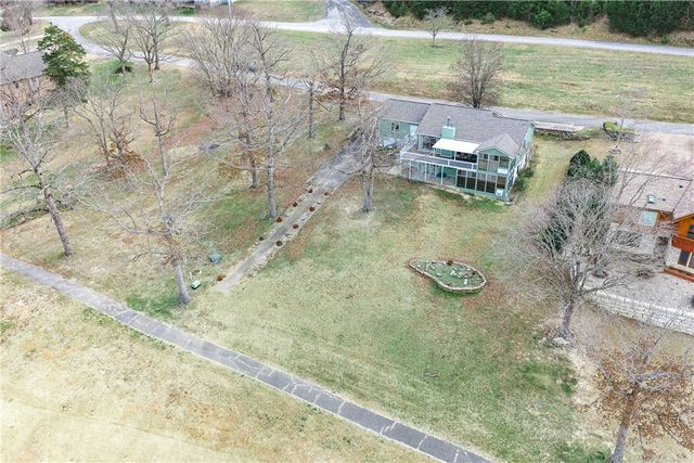 66 Shields Spur 112, Holiday Island, AR 72631