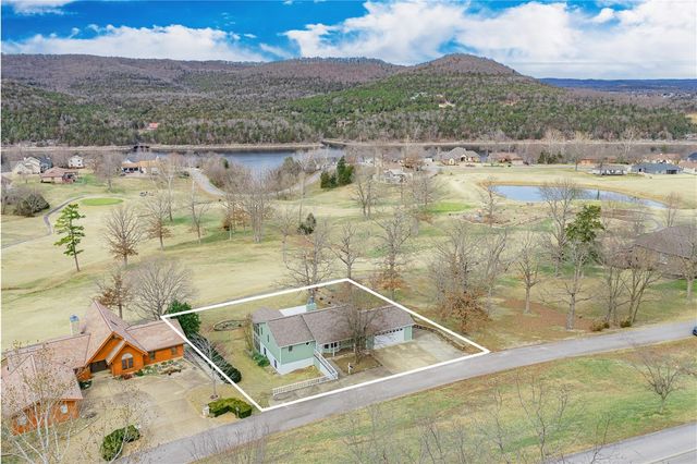 66 Shields Spur 112, Holiday Island, AR 72631