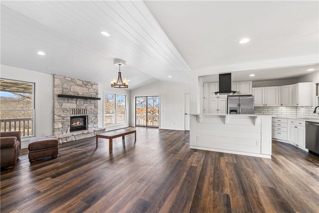 66 Shields Spur 112, Holiday Island, AR 72631