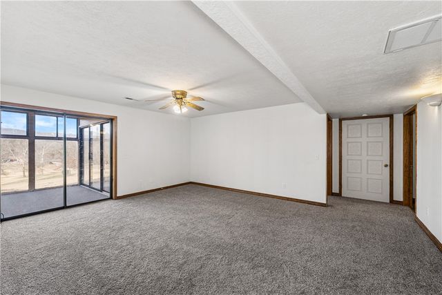 66 Shields Spur 112, Holiday Island, AR 72631