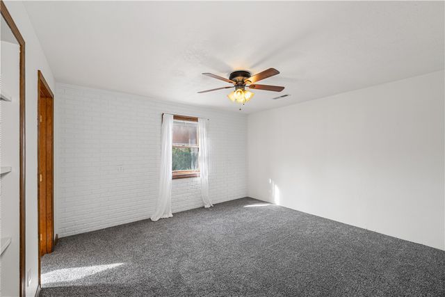 66 Shields Spur 112, Holiday Island, AR 72631