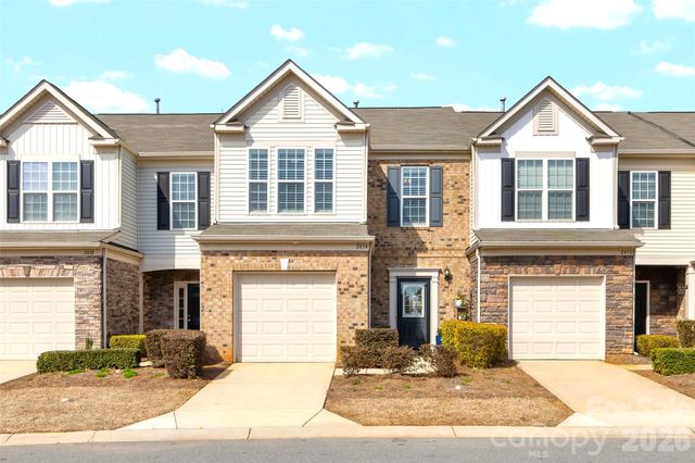 2434 Royal York Avenue, Charlotte, NC 28210