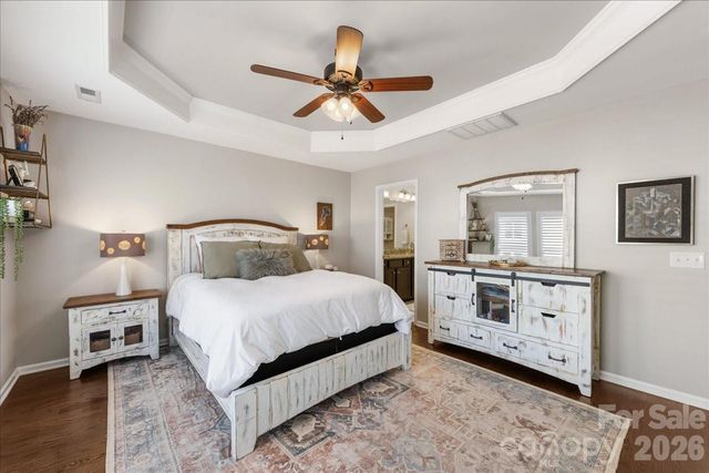 2434 Royal York Avenue, Charlotte, NC 28210