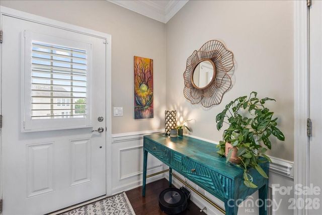 2434 Royal York Avenue, Charlotte, NC 28210