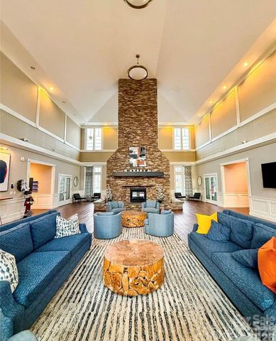 2434 Royal York Avenue, Charlotte, NC 28210