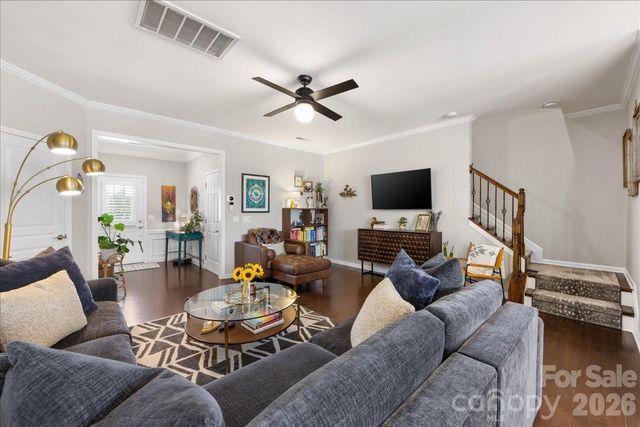 2434 Royal York Avenue, Charlotte, NC 28210