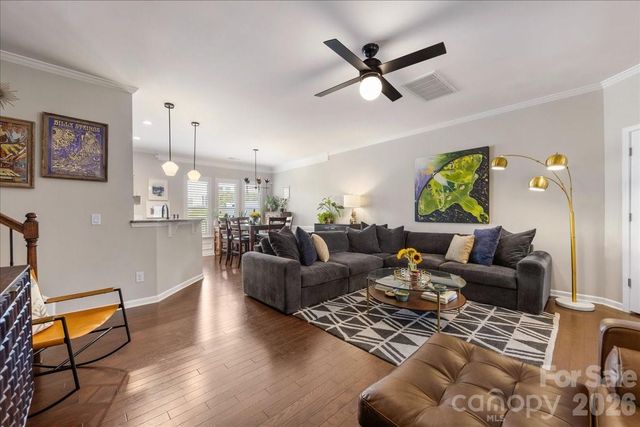 2434 Royal York Avenue, Charlotte, NC 28210