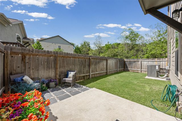 7200 Redding DR, Austin, TX 78745