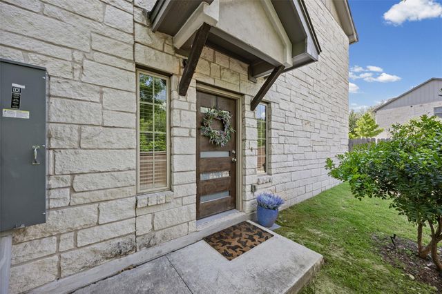 7200 Redding DR, Austin, TX 78745