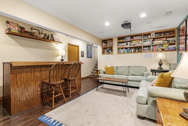 1757 Tipton Circle NW, Elk River, MN 55330