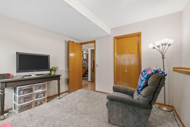 1757 Tipton Circle NW, Elk River, MN 55330
