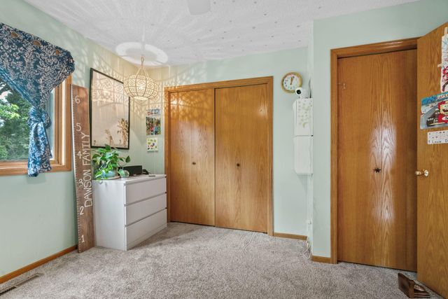 1757 Tipton Circle NW, Elk River, MN 55330