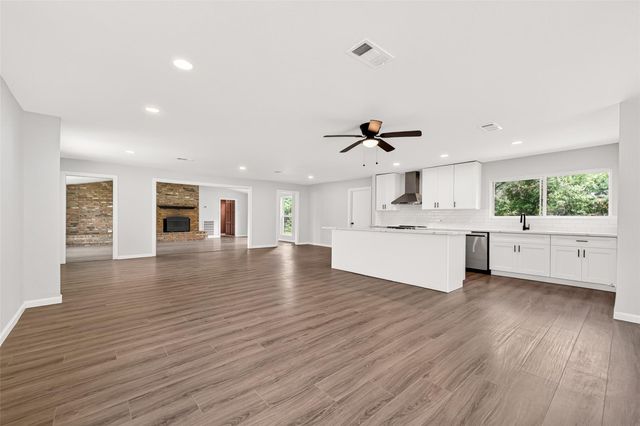 25643 Cathy Drive, Hockley, TX 77447