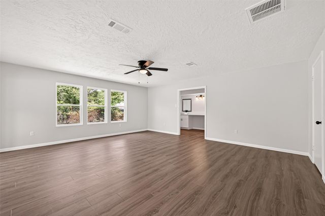 25643 Cathy Drive, Hockley, TX 77447