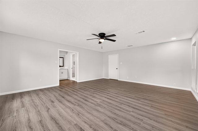 25643 Cathy Drive, Hockley, TX 77447