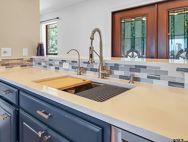 307 Roesch Rd, Hallsville, TX 75650