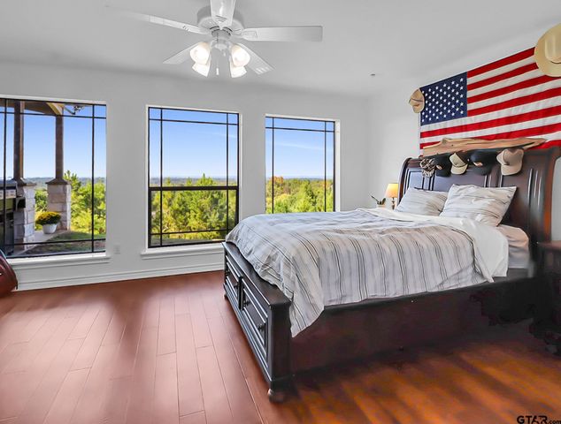 307 Roesch Rd, Hallsville, TX 75650