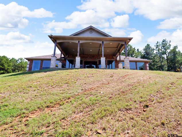 307 Roesch Rd, Hallsville, TX 75650