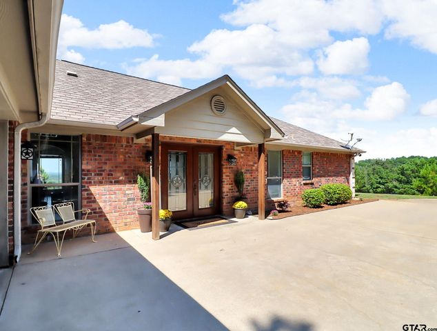 307 Roesch Rd, Hallsville, TX 75650