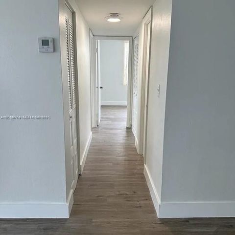 492 NW 165th St Road C-415, Miami, FL 33169