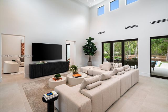 6200 SW 83 Av, Miami, FL 33143