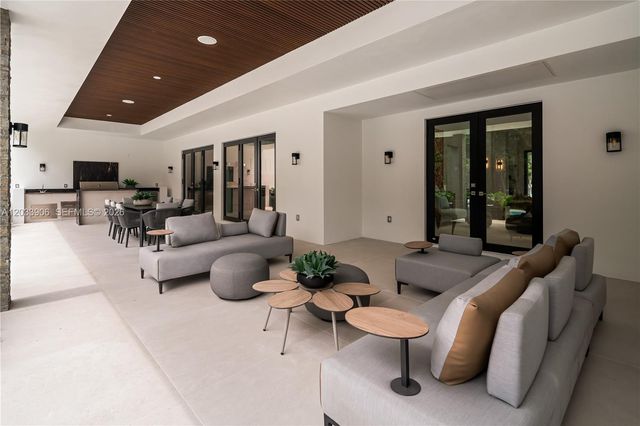 6200 SW 83 Av, Miami, FL 33143