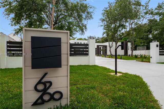 6200 SW 83 Av, Miami, FL 33143
