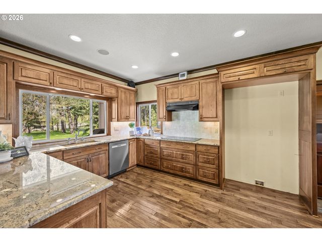 8121 S VALE GARDEN Rd, Canby, OR 97013