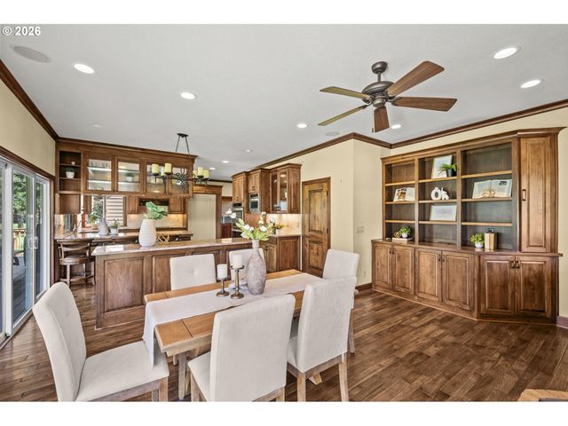 8121 S VALE GARDEN Rd, Canby, OR 97013